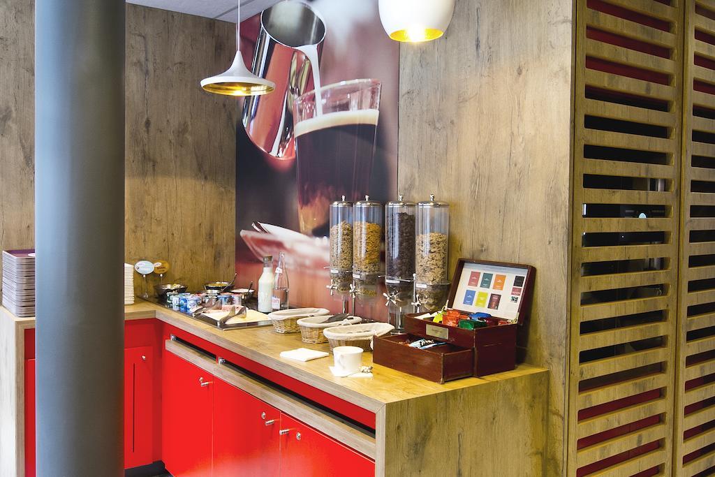 Ibis Levallois Perret Exteriör bild